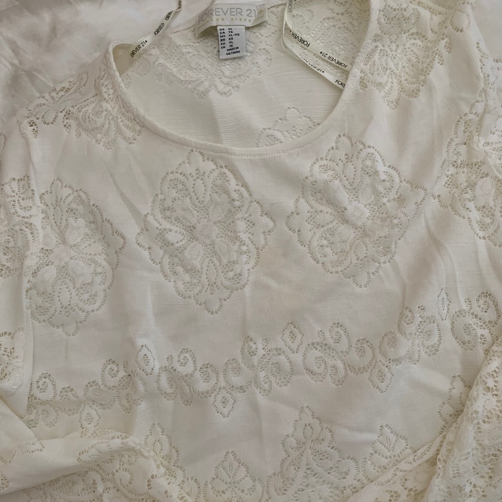 Beautiful white long sleeve ..